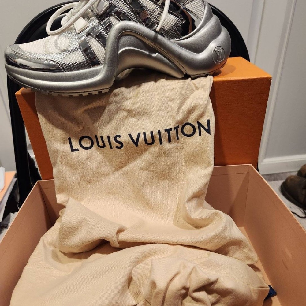 Louis Vuitton Silver/White Mesh and Leather Archlight Sneakers Size 39 - Picture 2 of 11